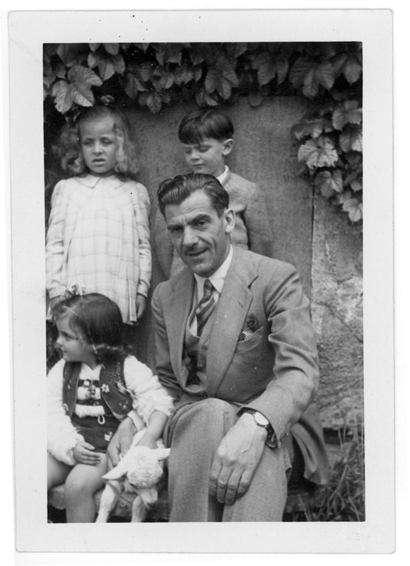 [1945] San Fermo. Con zio Carlo e le mie 2 prime fidanzate: Fausta sopra e Betty sotto