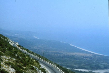 E poi su su lungo la costa adriatica verso Vlore