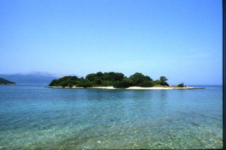 E poi su su lungo la costa adriatica verso Vlore