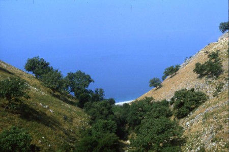 E poi su su lungo la costa adriatica verso Vlore