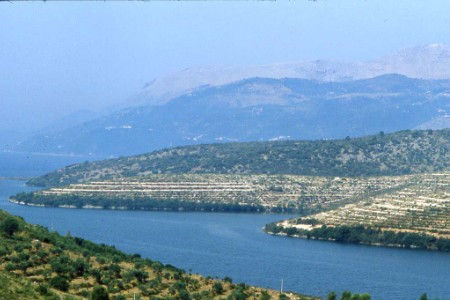 E poi su su lungo la costa adriatica verso Vlore